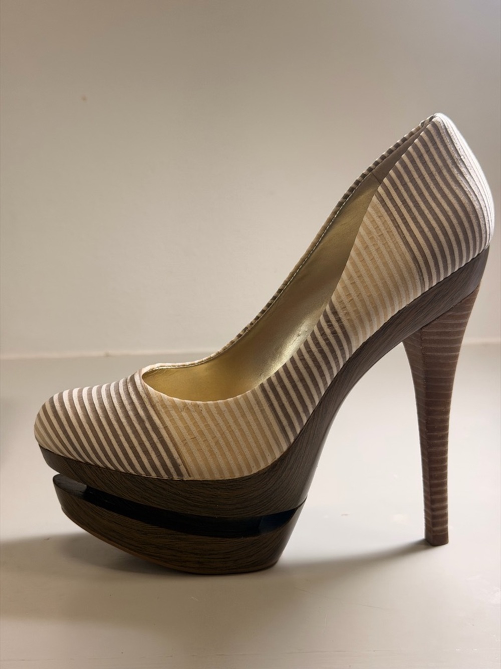 Jessica Simpson Beige Striped Platform Pump